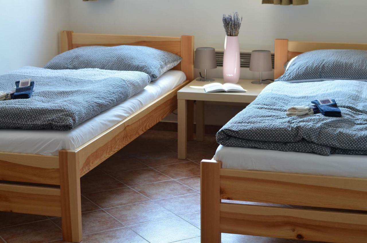 Ubytovani U Valasskych Ponozek Hovezi Extérieur photo