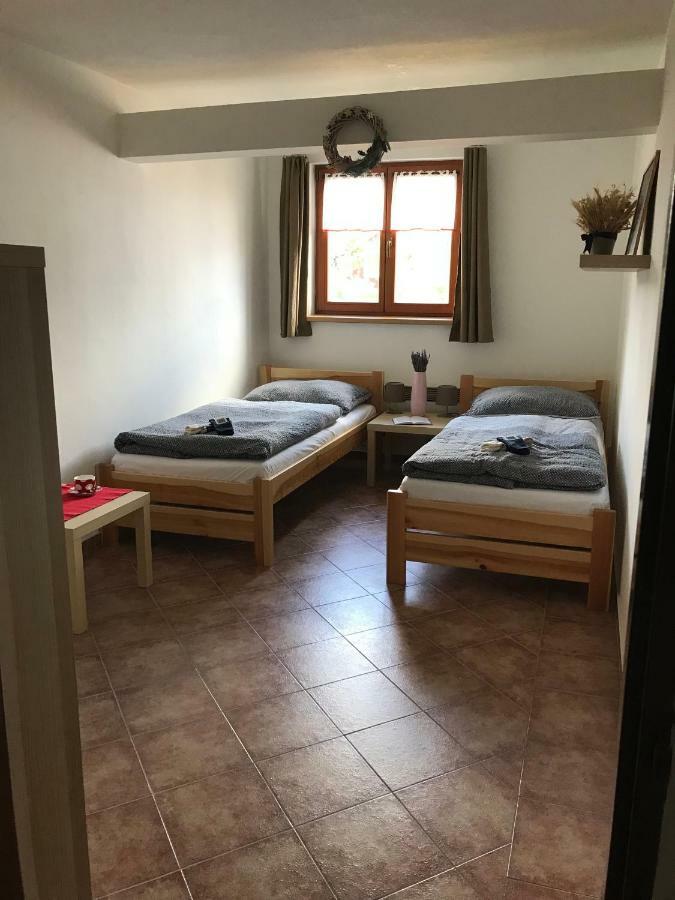 Ubytovani U Valasskych Ponozek Hovezi Extérieur photo