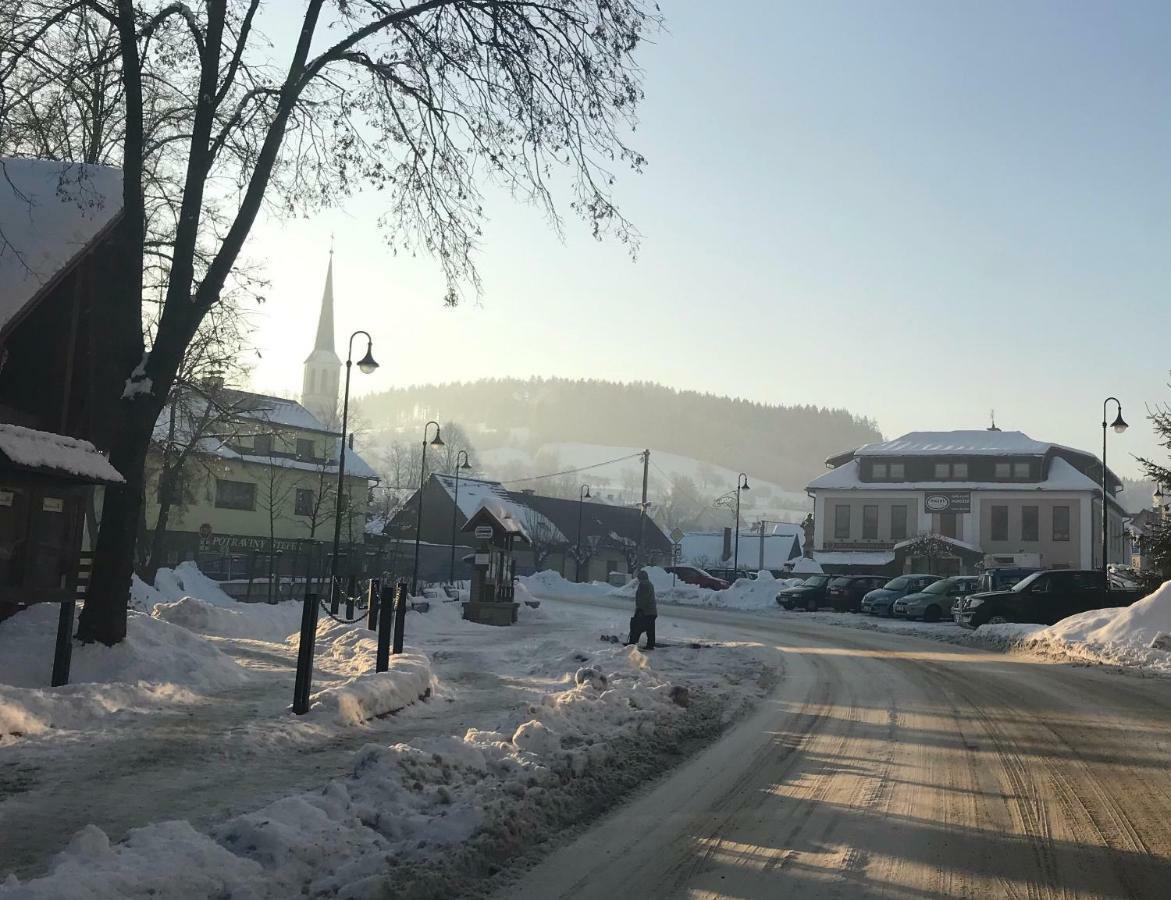 Ubytovani U Valasskych Ponozek Hovezi Extérieur photo